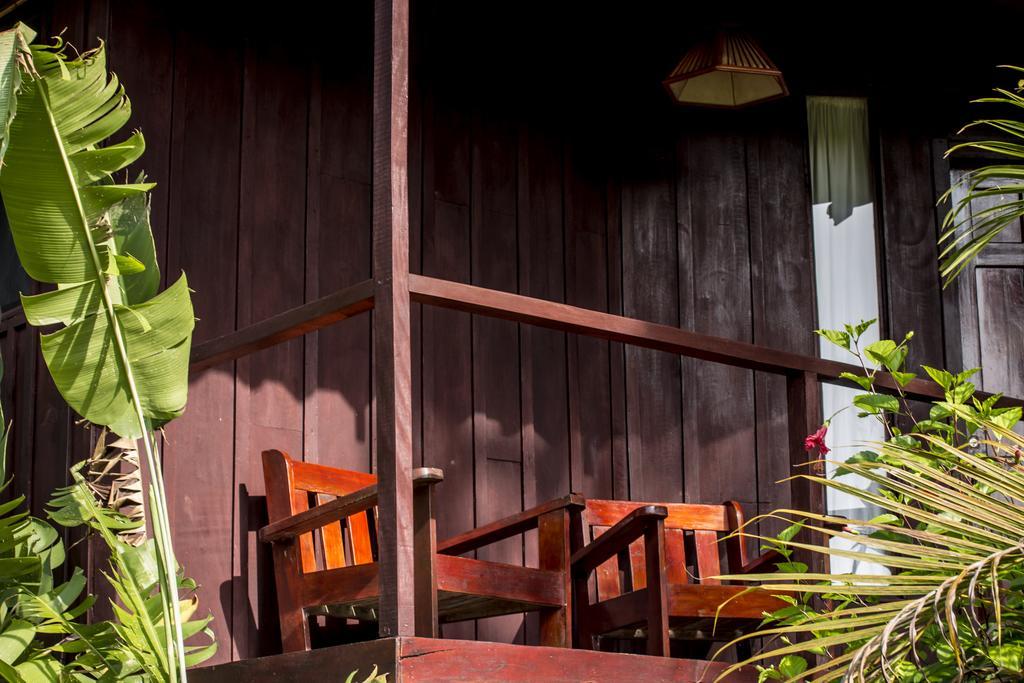 Manuel Antonio Hostel Resort Exterior foto